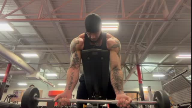 curl with bar on bench